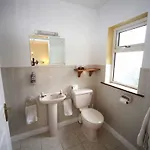Bed & Breakfast Launard House