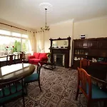 Launard House Bed & Breakfast