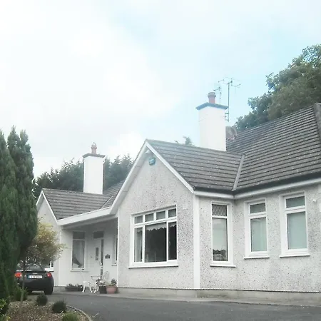 Launard House Nocleg ze śniadaniem