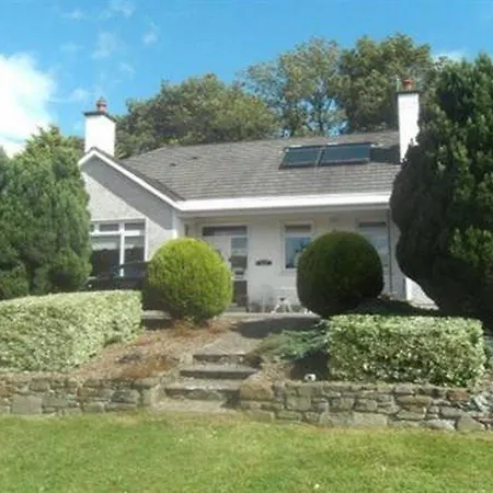Bed & Breakfast Launard House 4*