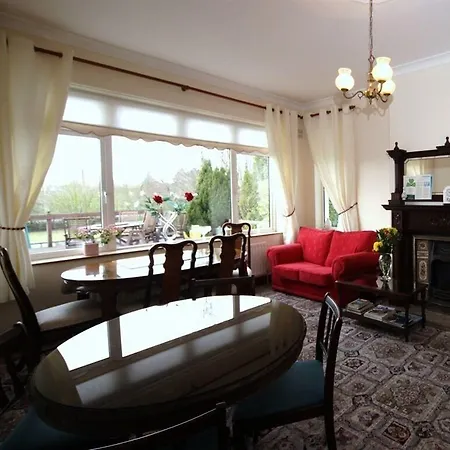 Launard House 4*