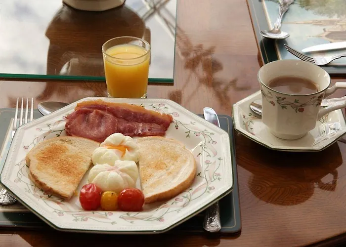 Launard House Panzió 4*